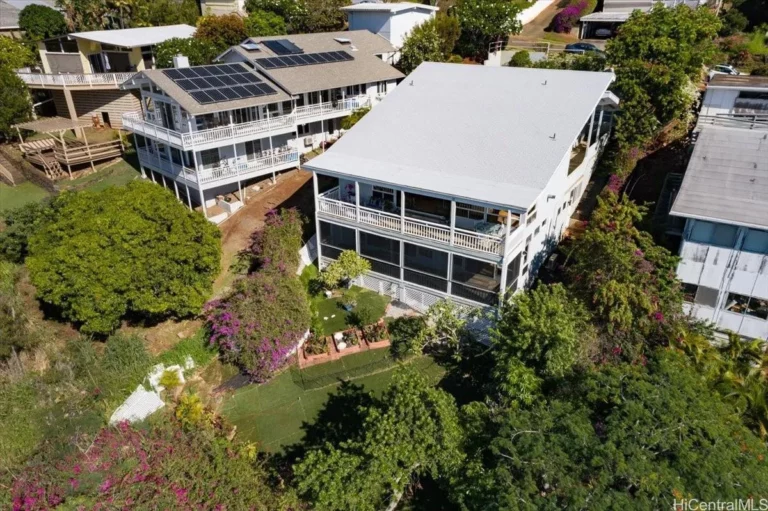 1994 Alaeloa Street, Honolulu, HI 96821